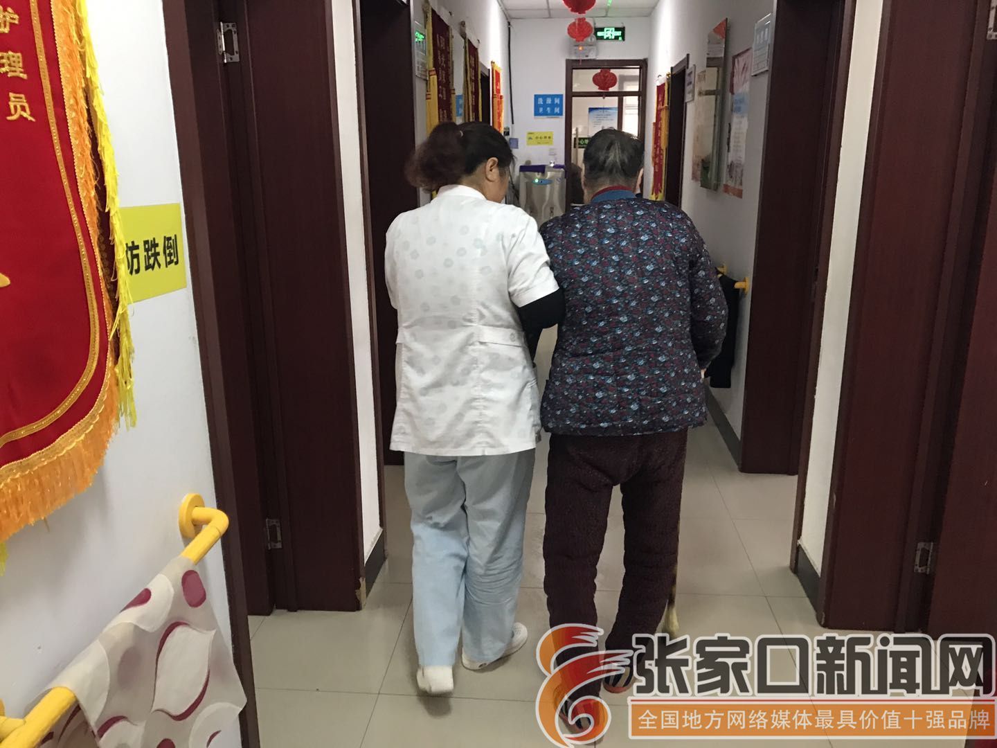 失能老人的沉重衰老