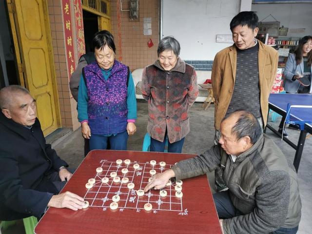 重庆铜梁：村里有了“帮帮团”互助养老欢乐多