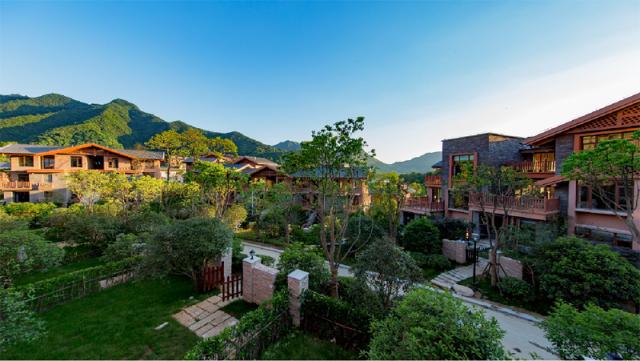 老龄化时代到来，主打养老的康养小镇却很难引爆市场