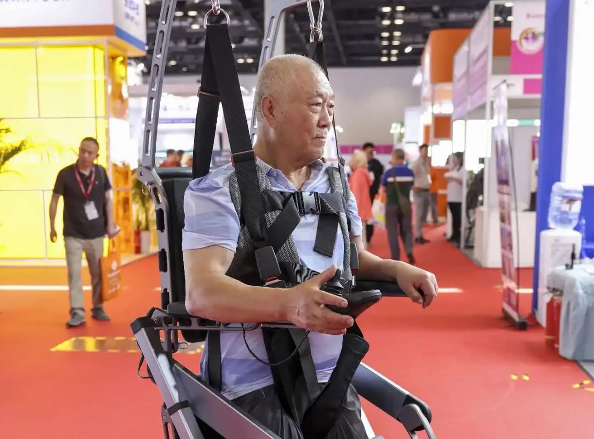 智慧康养比你更懂你